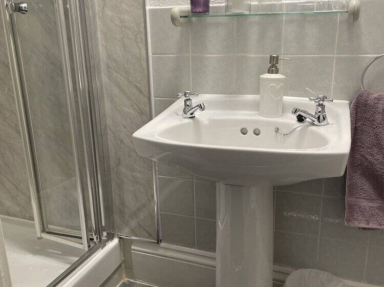 هتل Cherwood Guest House