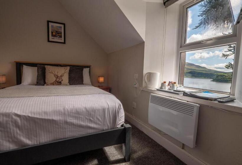 Отель Coolin View