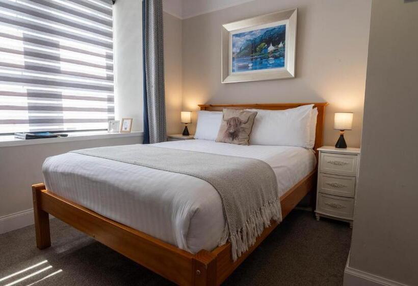 Отель Coolin View