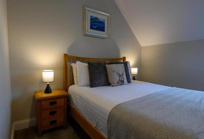 Отель Coolin View