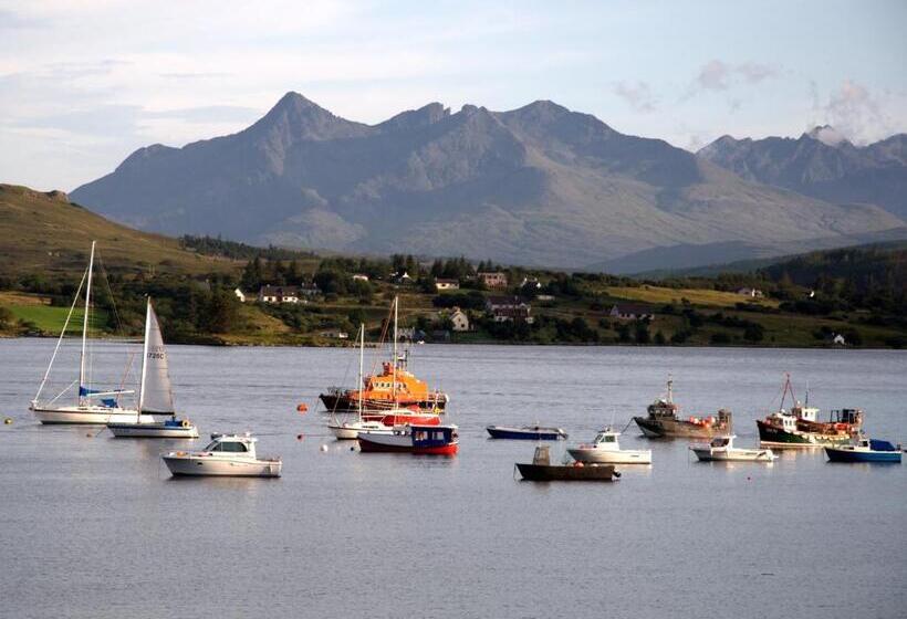 Отель Coolin View