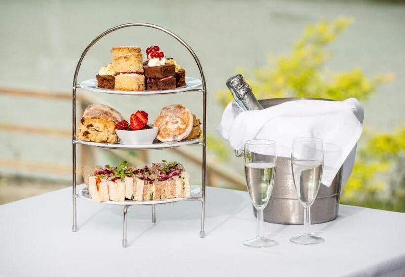 Copthorne Hotel Cardiff Caerdydd