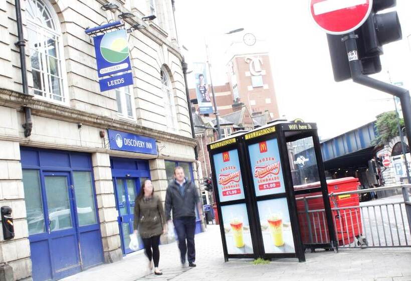 Отель Discovery Inn Leeds