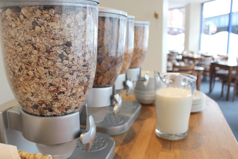 Отель Discovery Inn Leeds