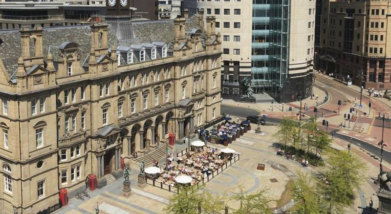 Отель Discovery Inn Leeds