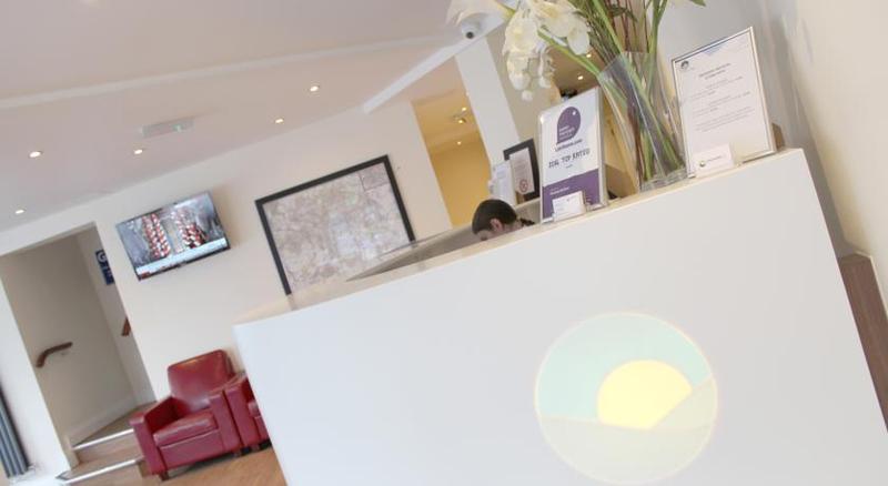 Отель Discovery Inn Leeds