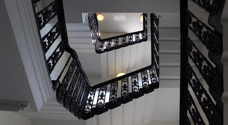 Отель Discovery Inn Leeds