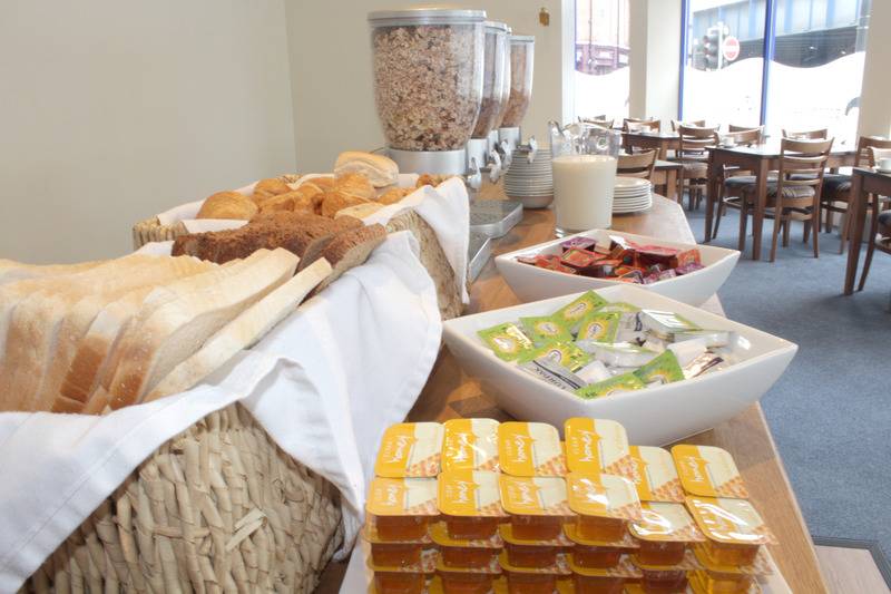 Отель Discovery Inn Leeds