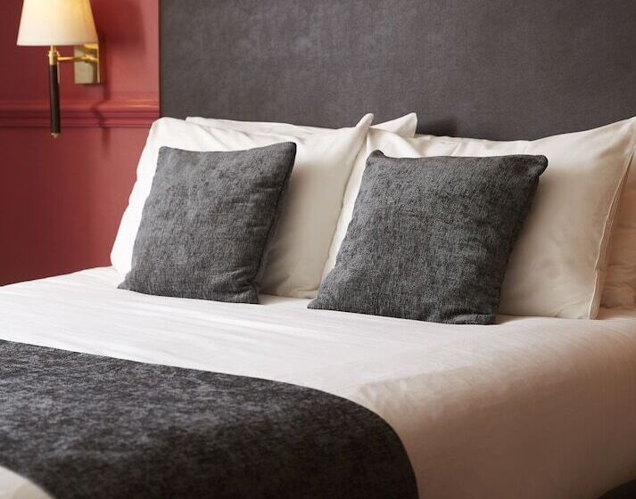 فندق Dog House By Chef & Brewer Collection