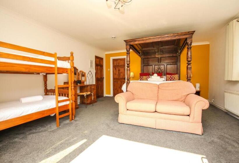 فندق Driftwood Spars