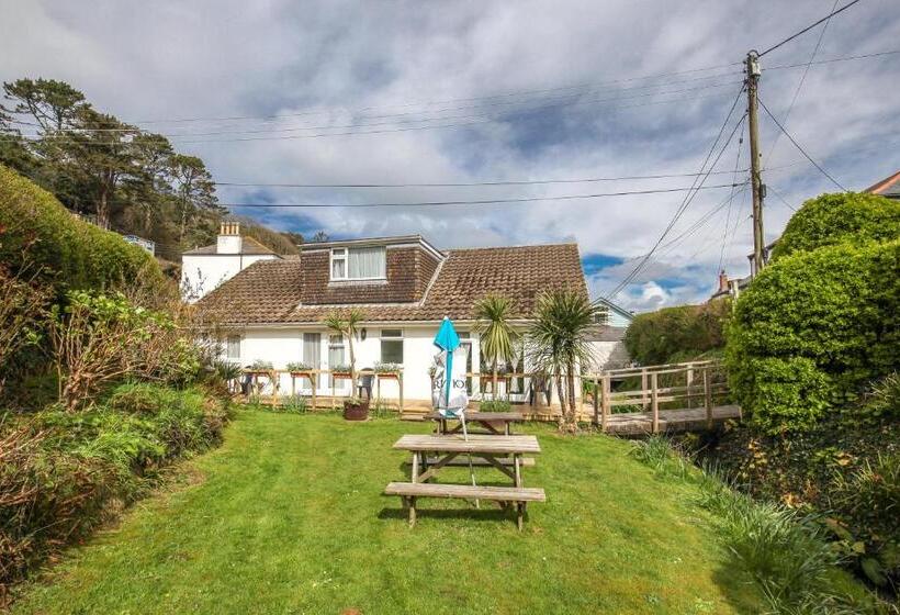 فندق Driftwood Spars