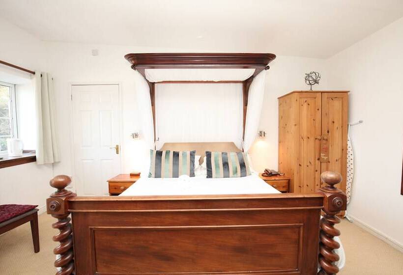 فندق Driftwood Spars