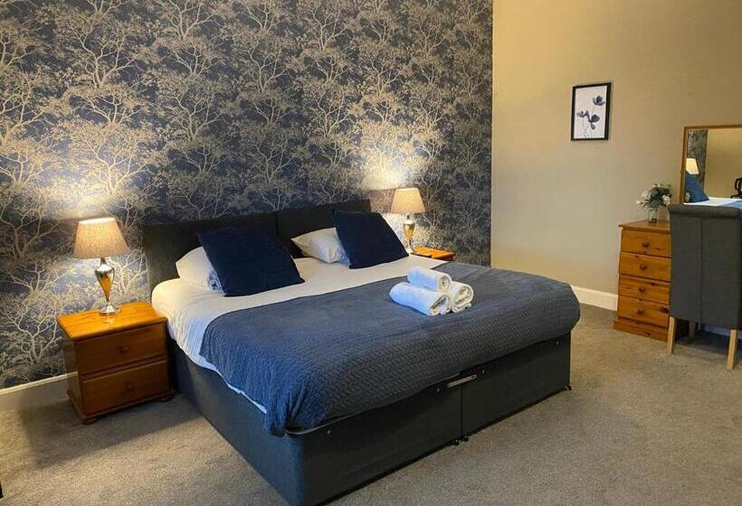 Отель Ernespie House