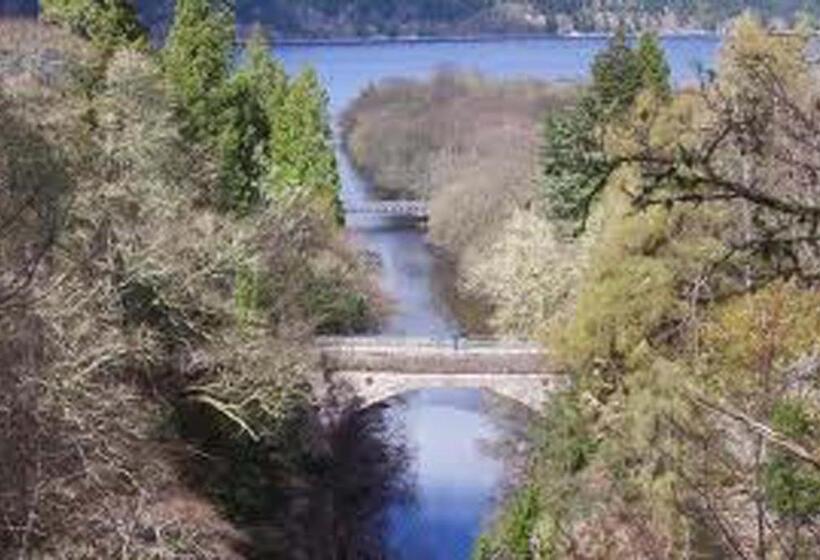 Отель Foyers House