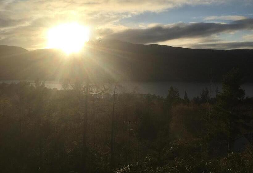 Отель Foyers House