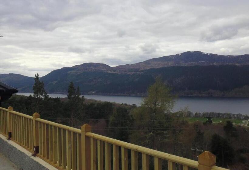 Отель Foyers House