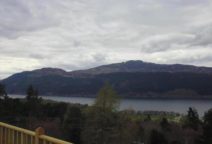 Отель Foyers House