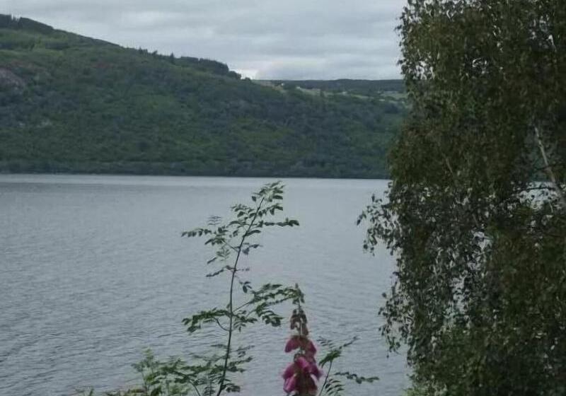 Отель Foyers House