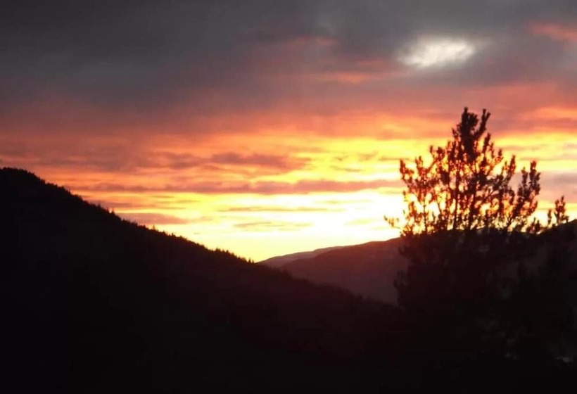 Отель Foyers House