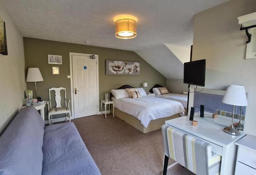 Отель Golden Hill Guest House