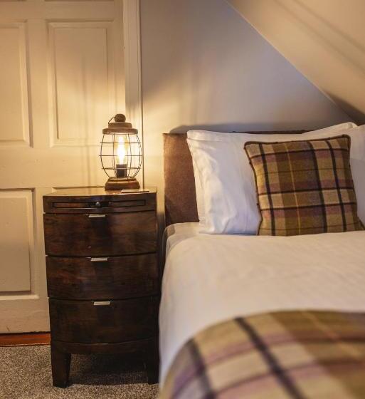 Отель Greshornish House