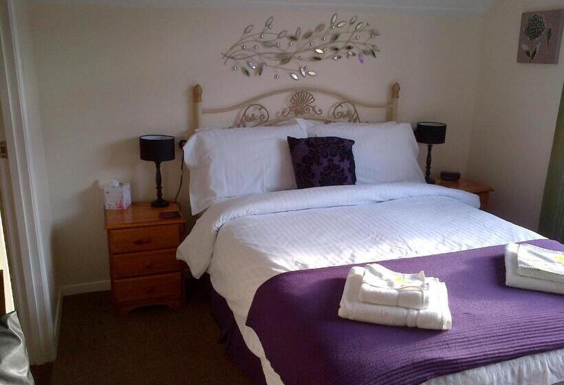 فندق Grove House