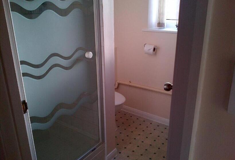 فندق Grove House