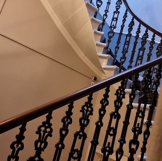 בית מלון כפרי The Hampton Court Guesthouse