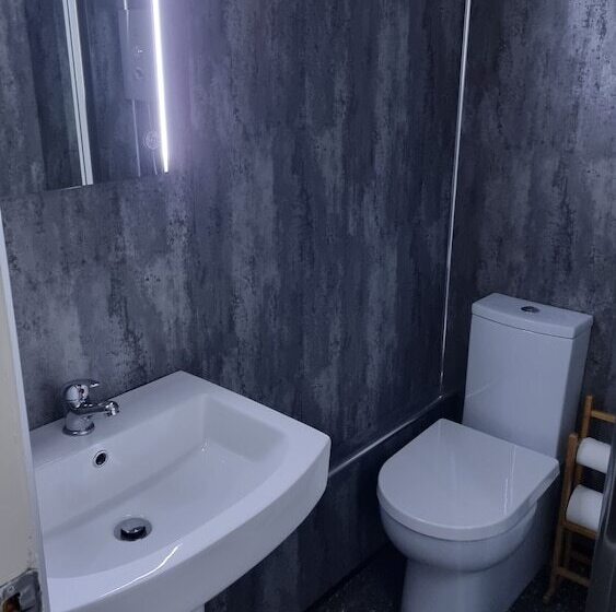 ホテル The Hampton Court Guesthouse