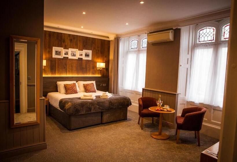 בית מלון כפרי Heywood Spa