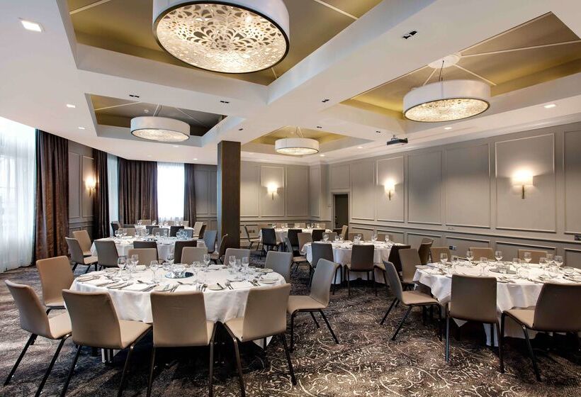 בית מלון כפרי Hilton Edinburgh Carlton