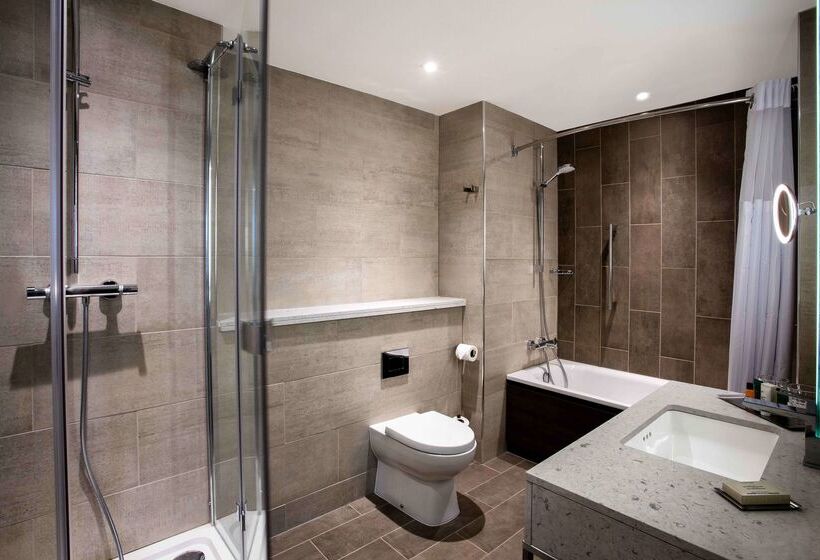 בית מלון כפרי Hilton Edinburgh Carlton