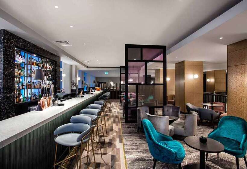 호텔 Hilton Edinburgh Carlton