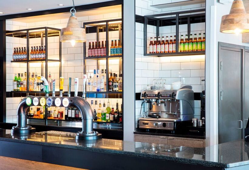 בית מלון כפרי Hilton Garden Inn Glasgow City Centre