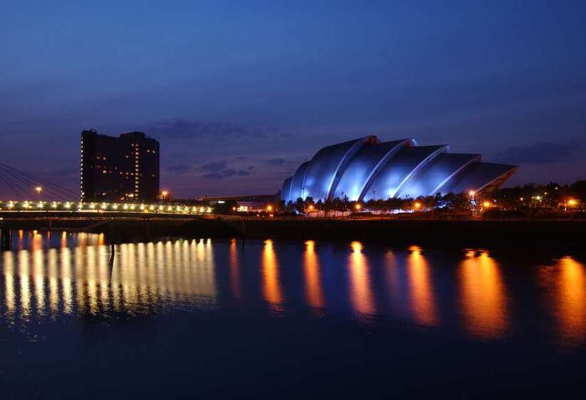 בית מלון כפרי Hilton Garden Inn Glasgow City Centre