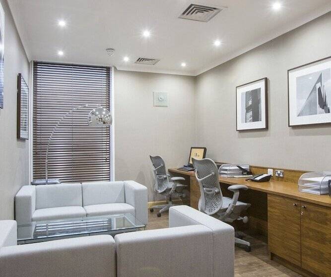 호텔 Hilton Garden Inn Glasgow City Centre