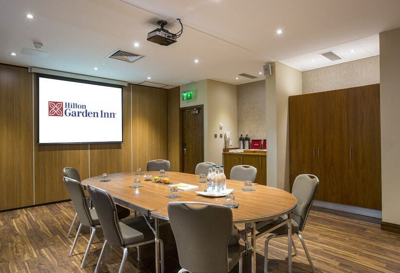 בית מלון כפרי Hilton Garden Inn Glasgow City Centre