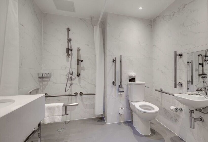 هتل Hilton London Euston