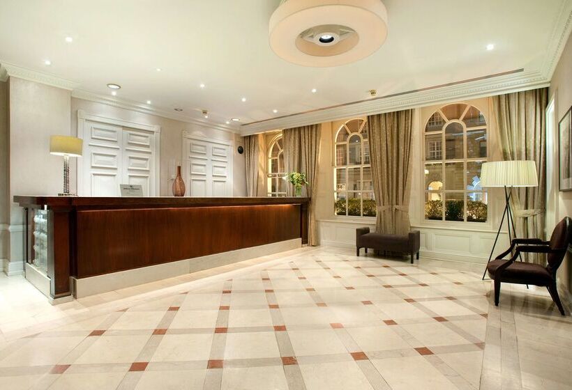 هتل Hilton London Euston