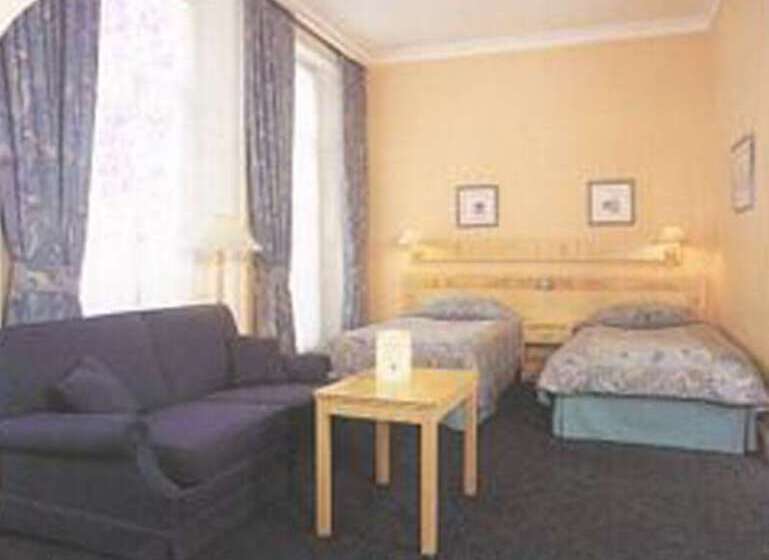 Отель Hilton London Euston