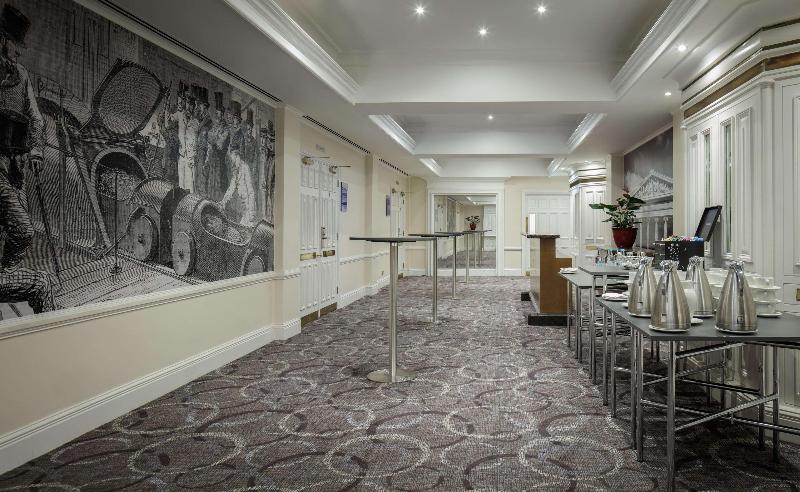 هتل Hilton London Euston