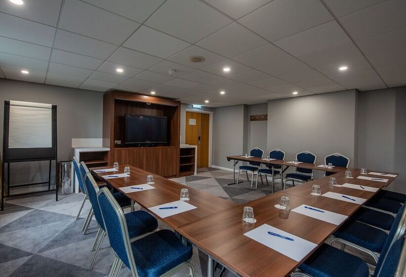 בית מלון כפרי Holiday Inn Express Canterbury, An Ihg