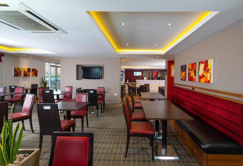 فندق Holiday Inn Express Manchester   Salford Quays, An Ihg