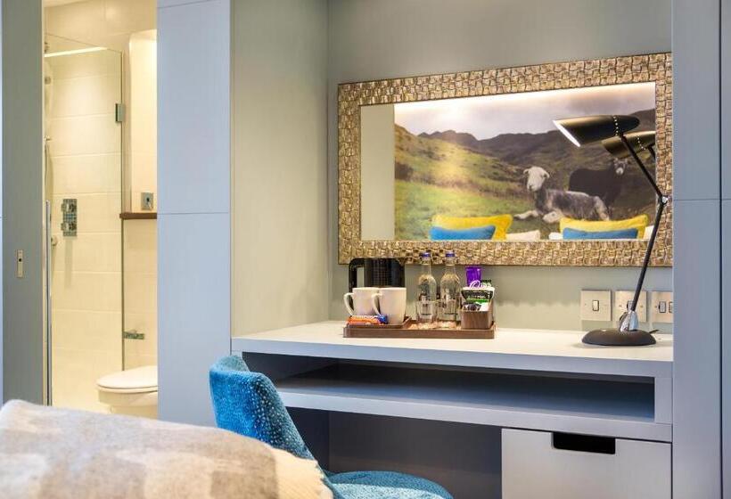 בית מלון כפרי Inn On The Square