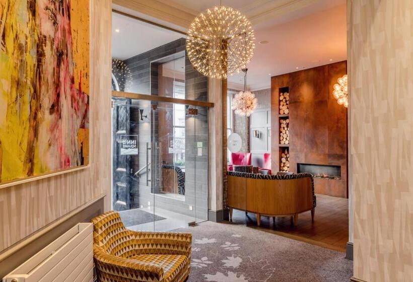 בית מלון כפרי Inn On The Square