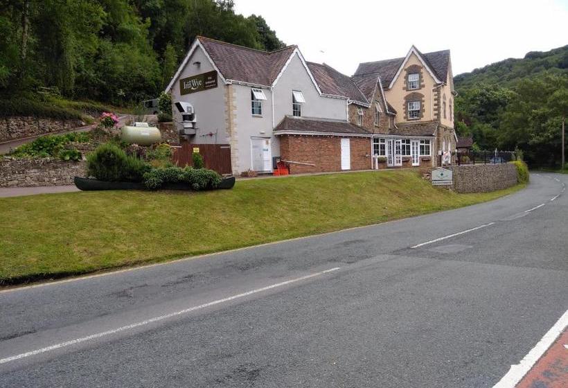 בית מלון כפרי Inn On The Wye