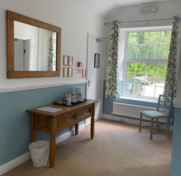 Отель Inn On The Wye