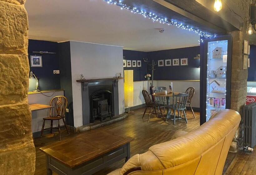 Отель Inn On The Wye