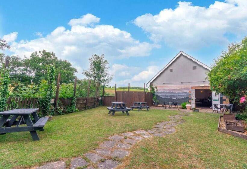 Отель Inn On The Wye