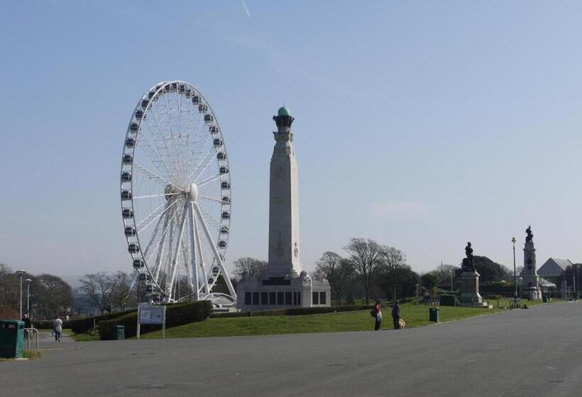 هتل Jewells Guest Accommodation